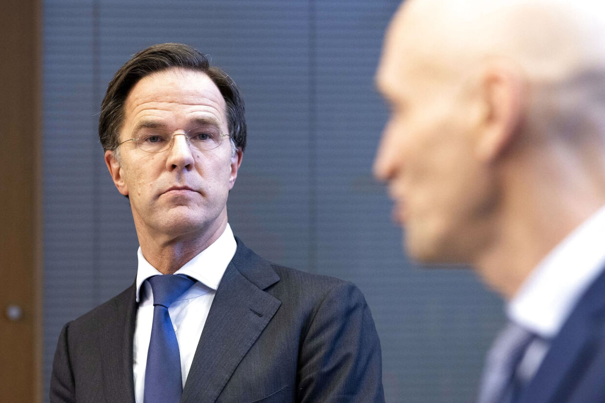 Den hollandske statsminister, Mark Rutte, har fredag annonceret en række lempelser i coronarestriktionerne gældende fra lørdag. Sem Van Der Wal/Ritzau Scanpix
