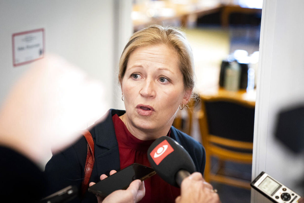 Marie Krarup ankommer til Dansk Folkepartis gruppemøde på Christiansborg 14. december 2021. (Foto: Ida Marie Odgaard/Ritzau Scanpix)
