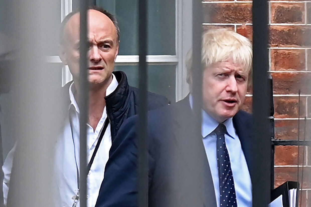 Boris Johnson og hans særlige rådgiver, Dominic Cummings, der var chefstrateg bag Johnsons største sejre, men som nu kan blive hans nemesis.