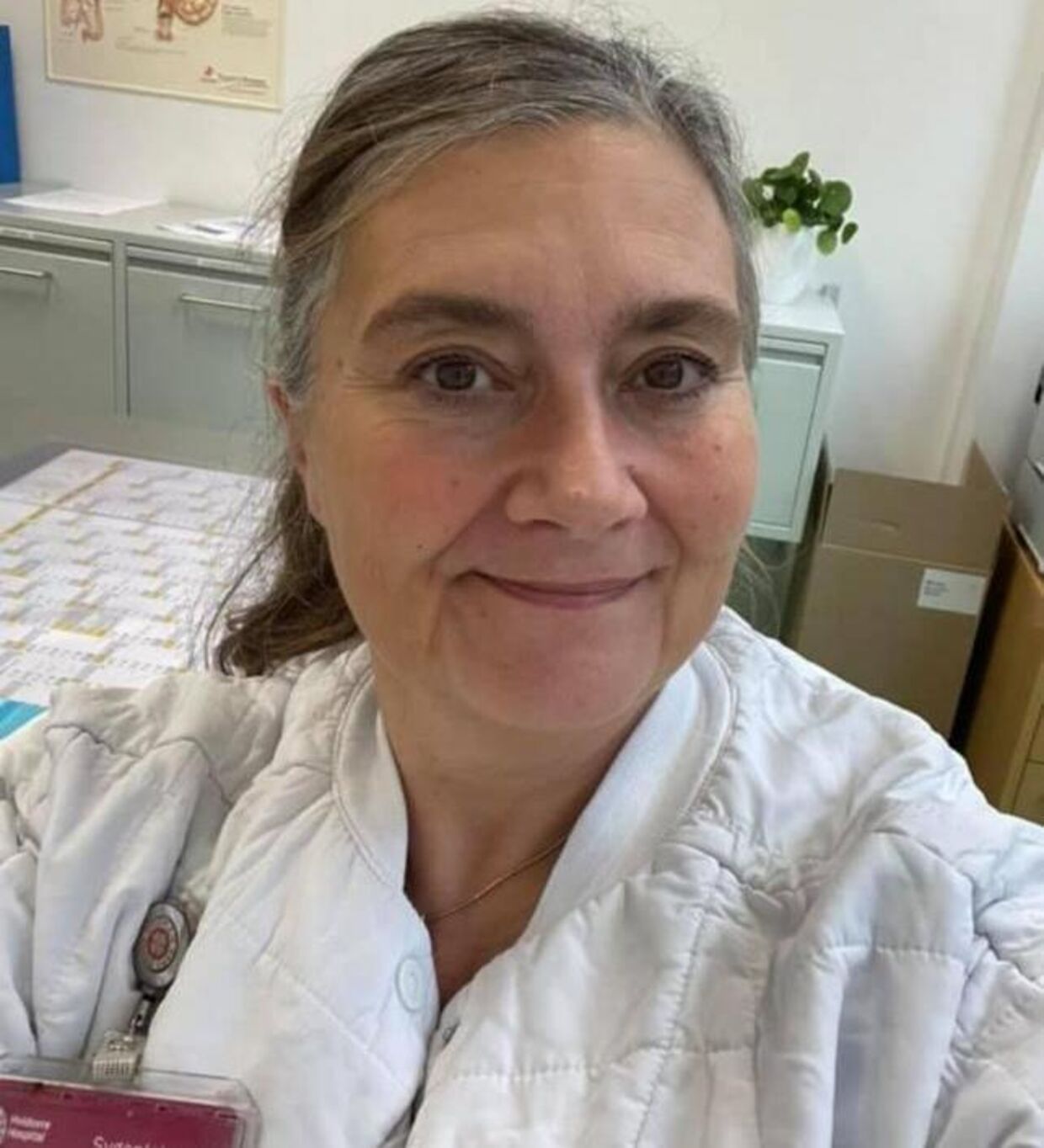 53-årige Marianne Priskorn er sygeplejerske i Region Hovedstaden og er ikke en del af de 30 procent, der får et tillæg. Det synes hun, ikke er fair. Og hun frygter, at prioriteringen kommer til at give bagslag.
