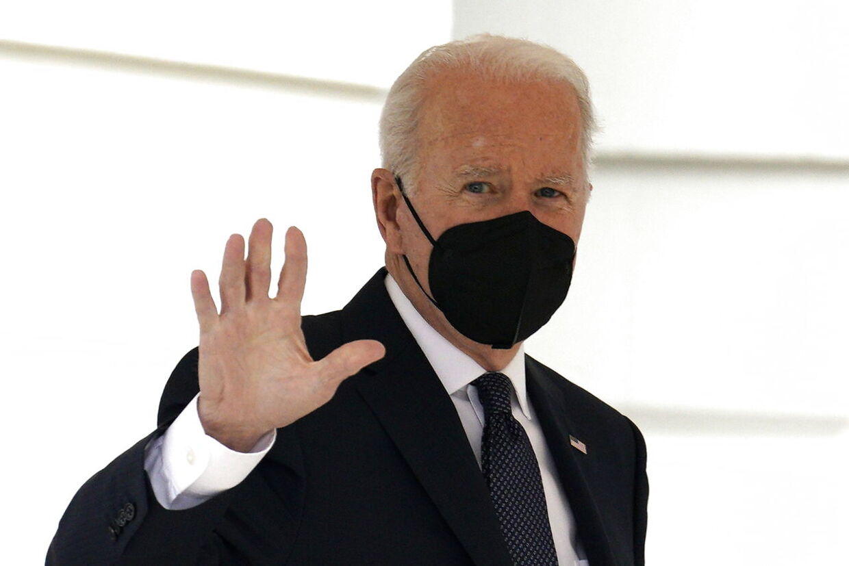 Joe Biden på vej til sin sommerresidens i Camp David. Forinden havde en melding fra ham skabt frygt i Ukraine.