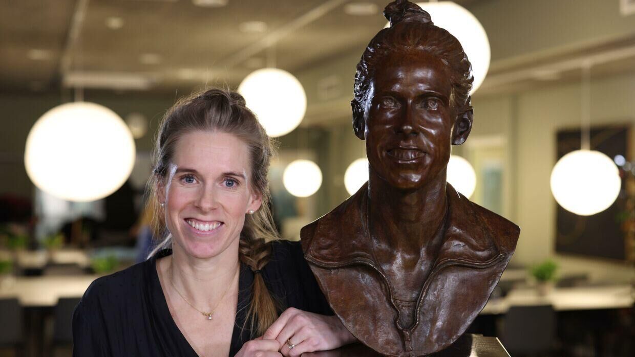 Sara Slott Petersen har som nyeste medlem af Hall of Fame fået en buste.