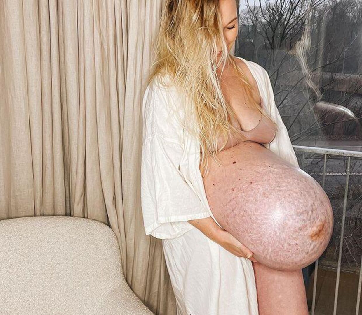 Til sidst i graviditeten var Michellas mave meget stor, som det kan ses på billedet