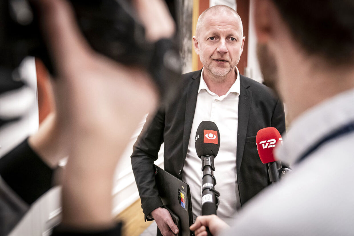 Martin Geertsen (V) ankommer til møde i Epidemiudvalget på Christiansborg, onsdag den 26. januar 2022. 