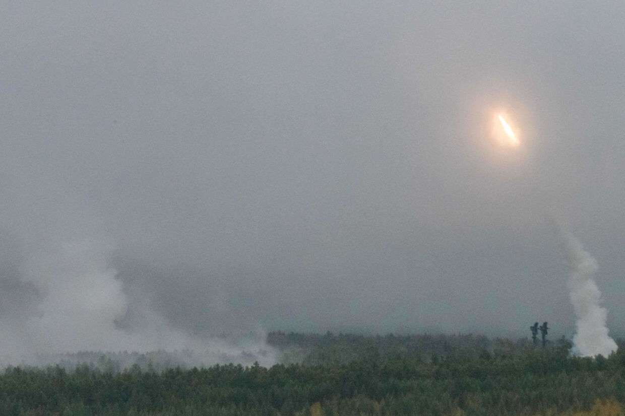 Den russiske hær affyrer et missil under en manøvre i et træningsområde 130 km nord for byen Chita i Sibirien. (Arkivfoto) Mladen Antonov/Ritzau Scanpix
