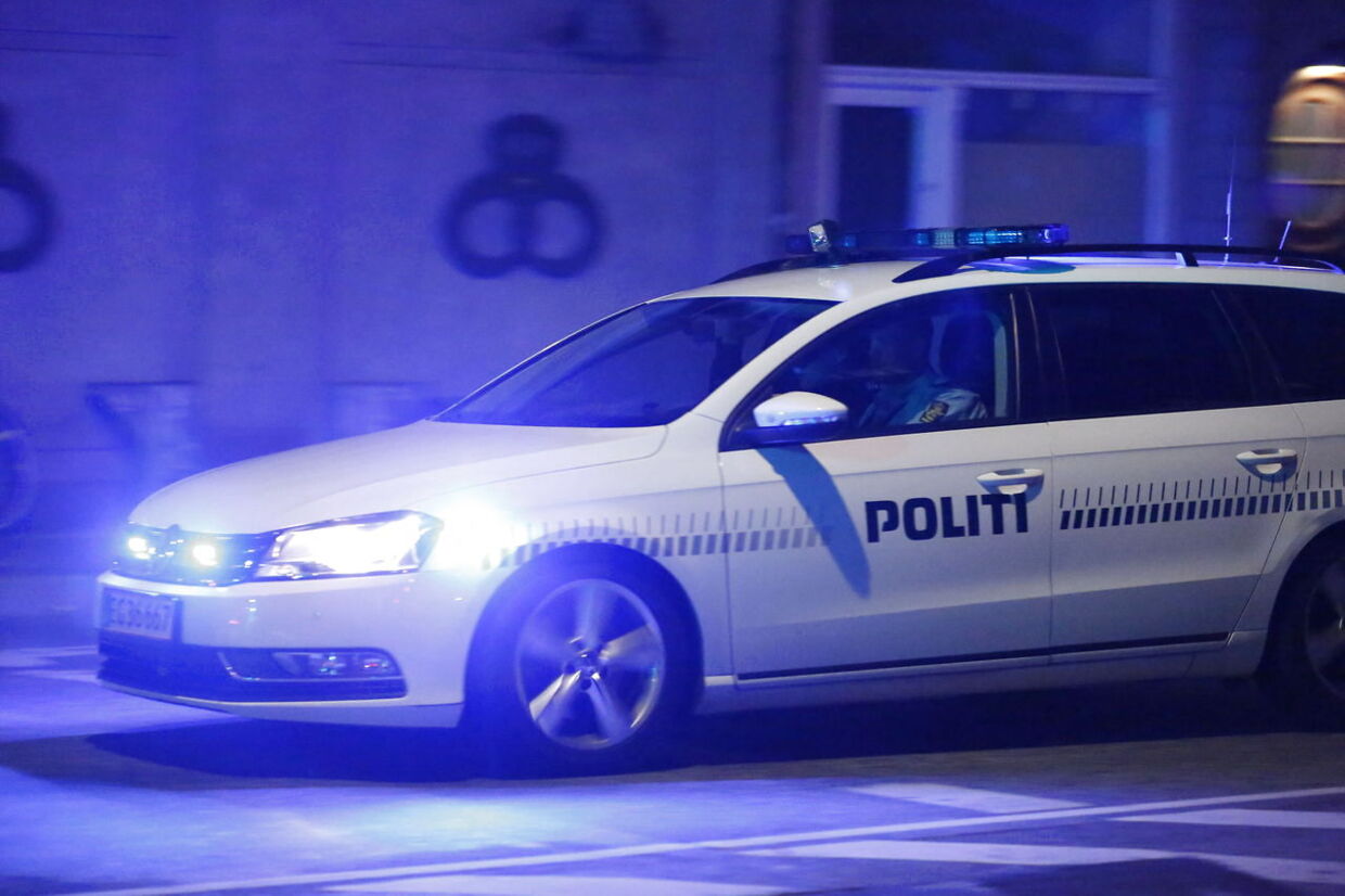 En 15-årig dreng og en 22-årig mand blev natten til lørdag overfaldet i Hjørring