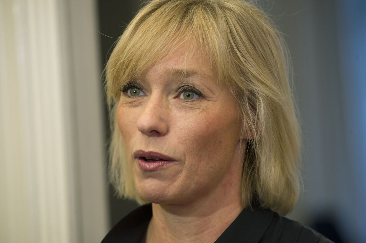 I Nyhederne mandag aften var Henriette Kjærs eneste kommentarer til danskernes dom i Megafon undersøgelsen: - Det er jeg da ked af. Det må jeg gøre, hvad jeg kan for at rette op på!