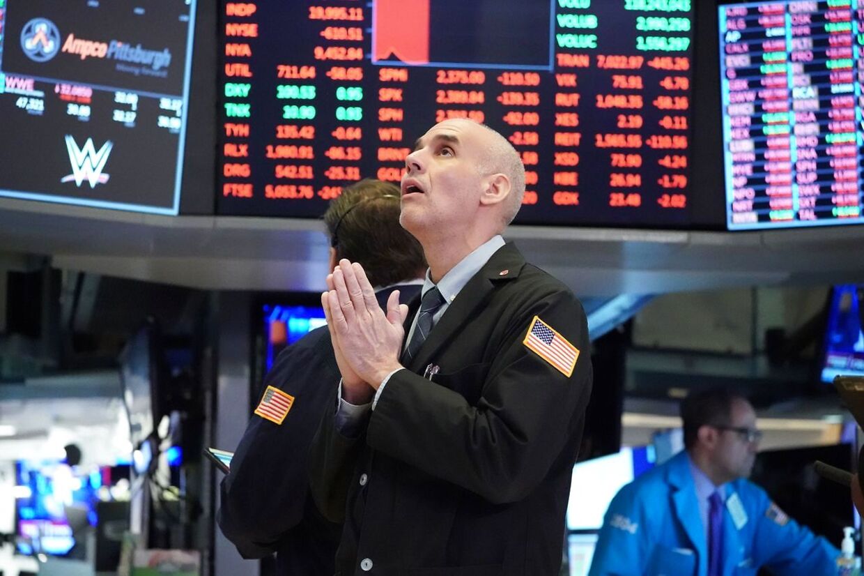 Arkivfoto. Kurserne rasler ned på børserne verden over, efter Rusland har indledt et angreb på Ukraine. 