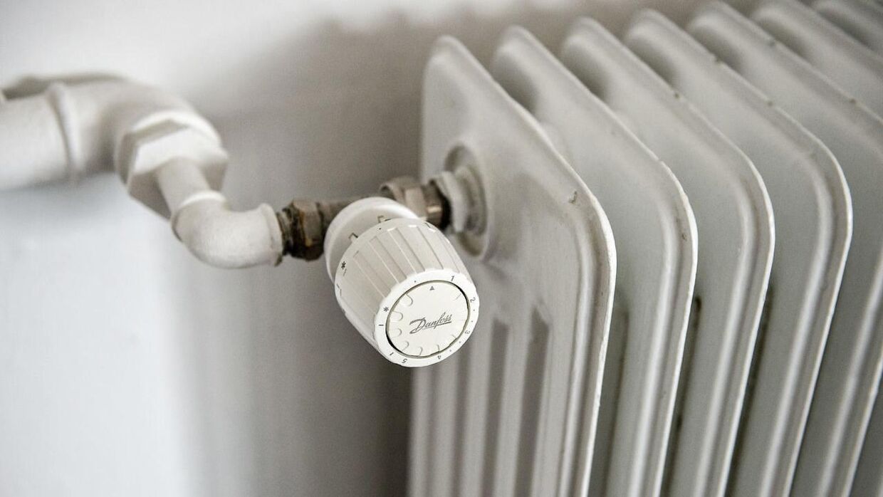 Det er blevet dyrt at varme sin bolig op, hvis du bruger olie eller gas som varmekilde. 