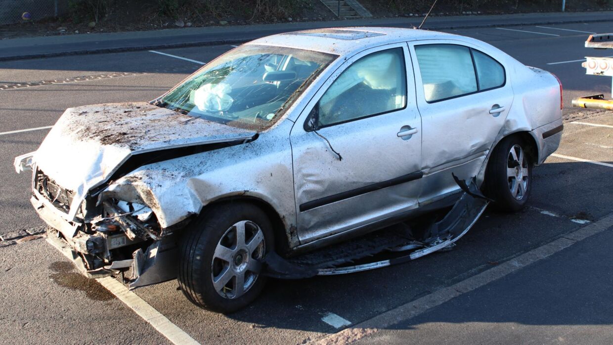 Sådan så bilen ud efter ulykken. Foto: Presse-fotos.dk 