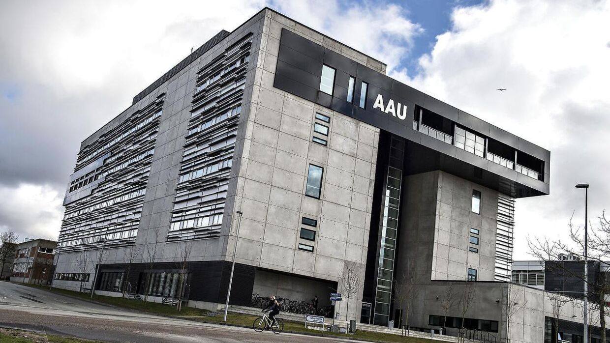 Aalborg Universitet er blevet sagsøgt.