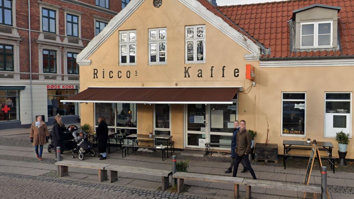 Ricco's Kaffe på Valby Langgade har fået to sure smileys i streg. Foto: Google Street View