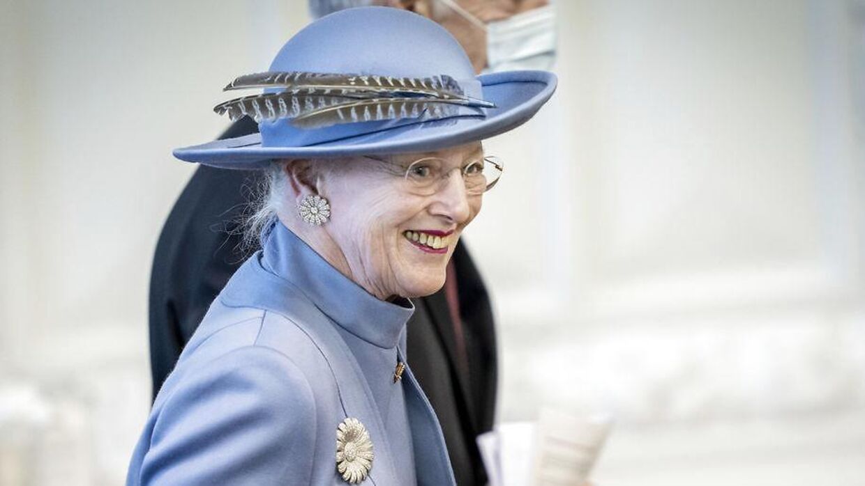 Får Dronningen hvidere i ugebladene? Fotograf indrømmer: 'Jeg har da børstet tænderne på hende' BT Royale - www.bt.dk