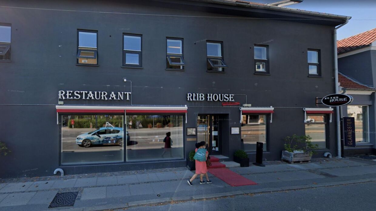 Uhumske forhold afsløret på Rib House i Søborg. Foto: Google Street View