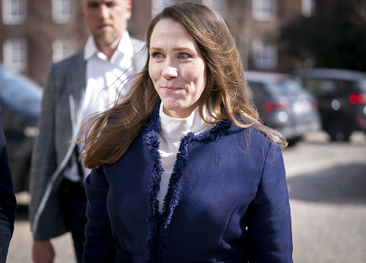 Barbara Bertelsen er en central figur i sagen om de slettede mink-sms'er. Her ses hun ankomme til afhøring i Minkkommissionen fredag 1. april 2022. 
