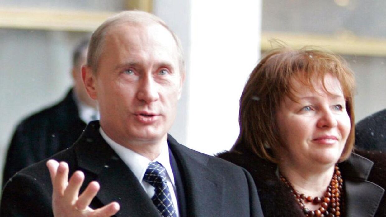 Vladimir Putin med sin ekskone Ludmila i 2007. 