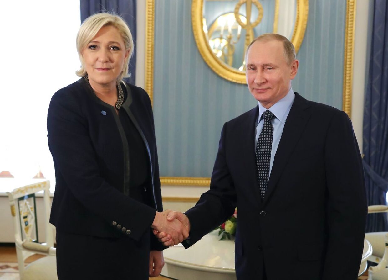 Marine Le Pen mødtes med Vladimir Putin i 2017 i Moskva. 