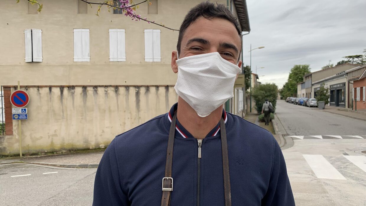 Julien fra den sydfranske by Mazéres har tænkt sig at stemme til præsidentvalget søndag. Men ikke på nogen af kandidaterne.