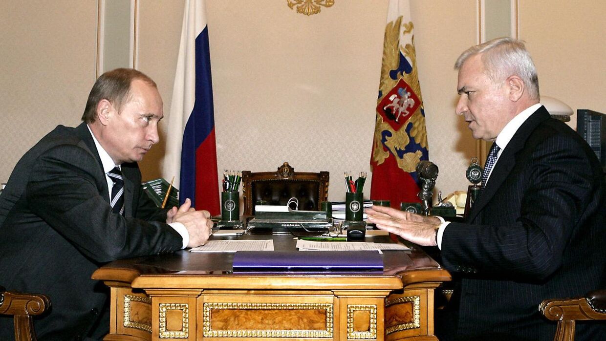 Viktor Rashnikov under et møde med Putin i 2007. 