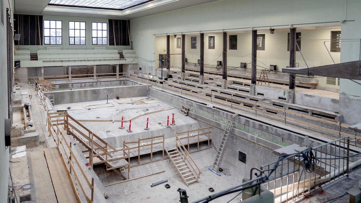 Frederiksberg Svømmehal forventes ført genåbnet senest med udgangen af 2023. Arkivfoto fra februar i år.