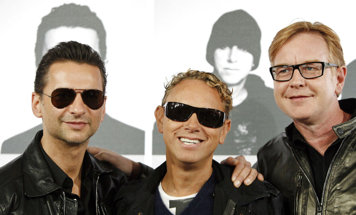 Depeche Mode. Andy Fletcher ses til højre.