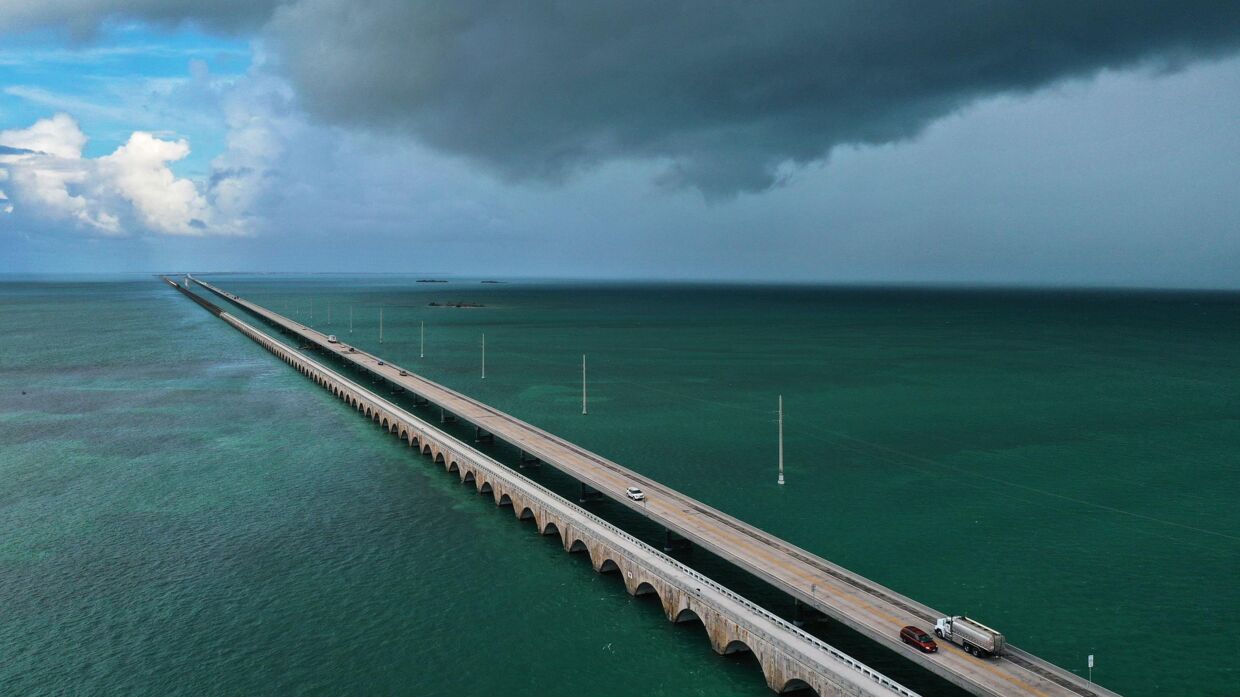 Det er denne bro i Florida, som de tre styrtede ned i. Arkivfoto: Joe Raedle/AFP/Ritzau Scanpix