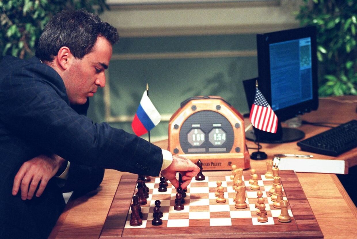 Arkivfoto fra 1997, hvor Garry Kasparov spillede sit fjerde parti mod skakcomputeren IBM Deep Blue.