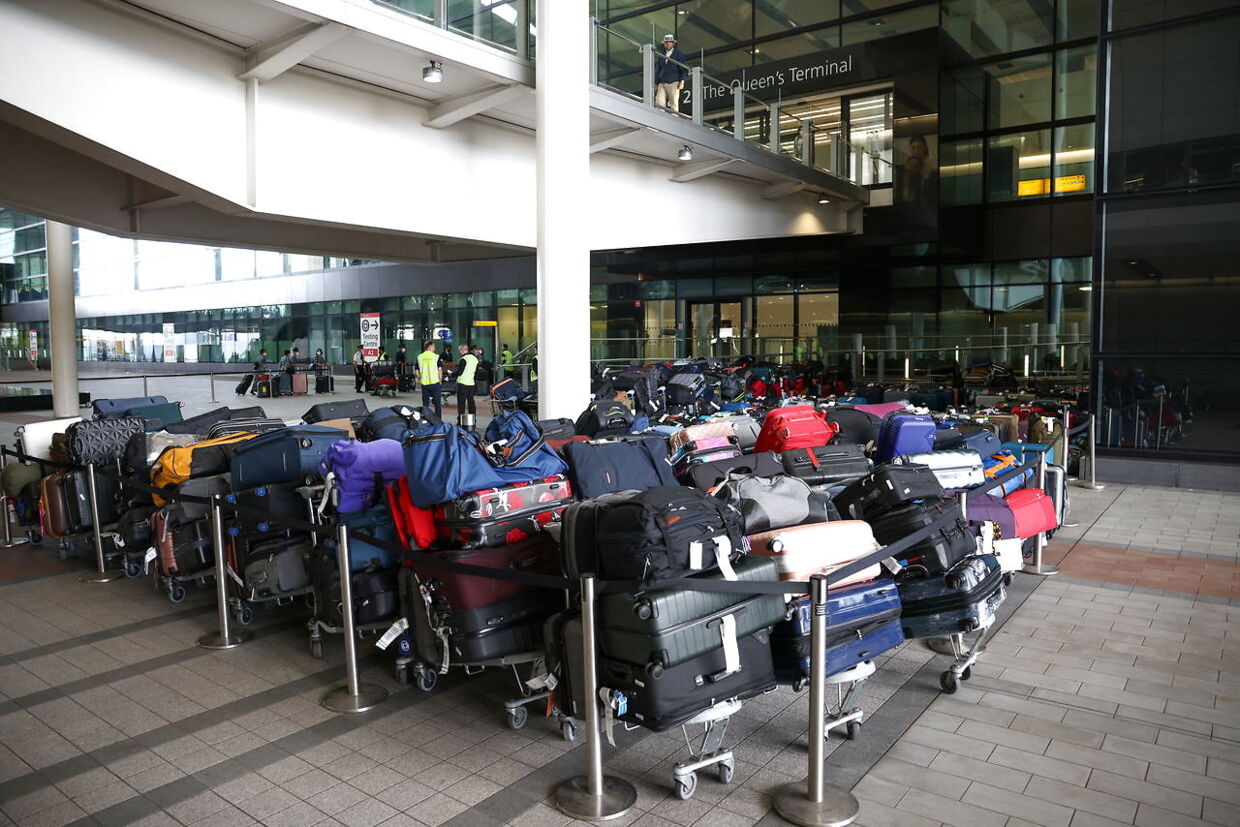 Kufferterne hobede sig op i Heathrow søndag – og dagen derpå der er stadig store problemer med bagagehåndteringen.