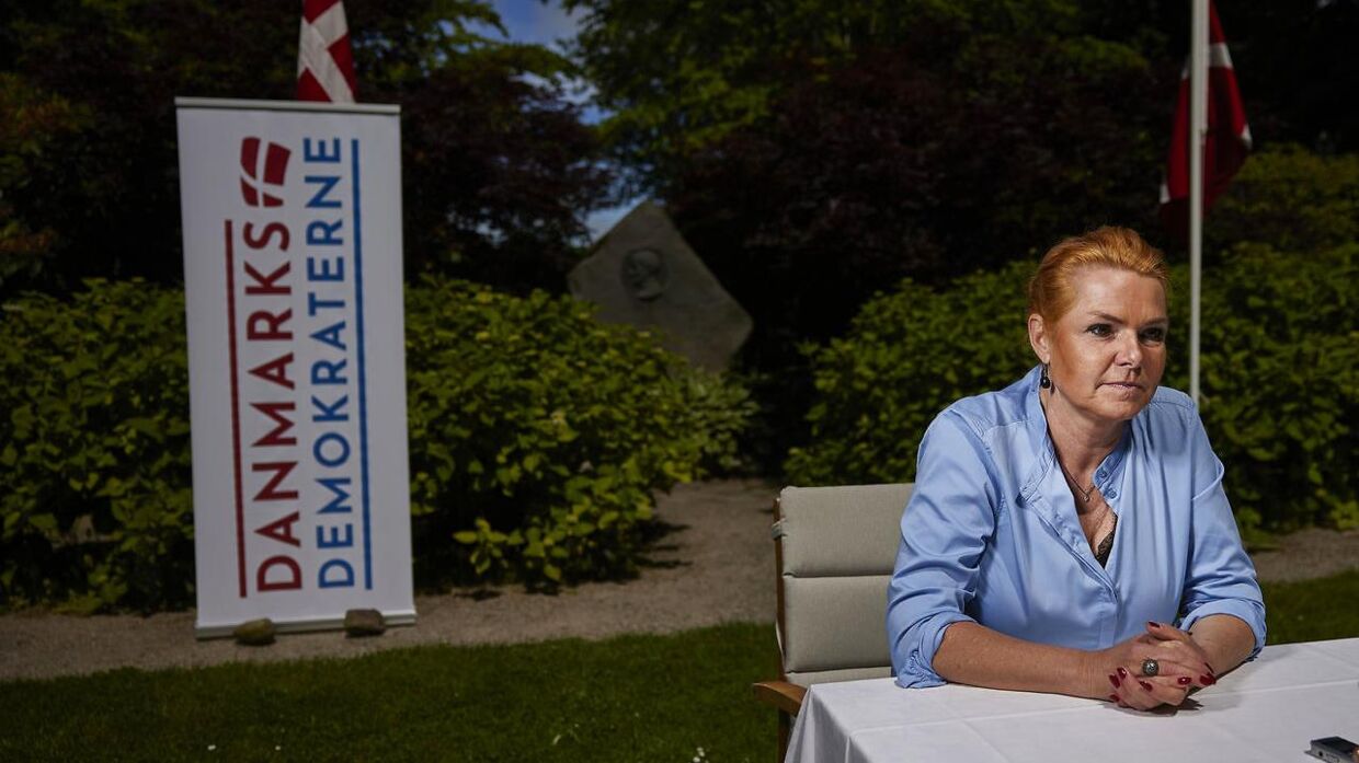 Inger Støjberg præsenterer sit nye parti, Danmarksdemokraterne, i haven på Hvidsten Kro i Hvidsten, torsdag den 23. juni 2022.