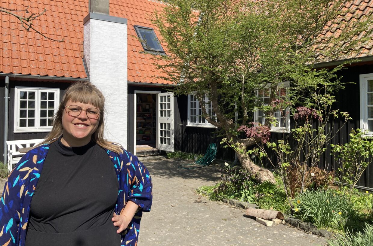 Anne Sofie ejer et sommerhus sammen med 15 af sine venner