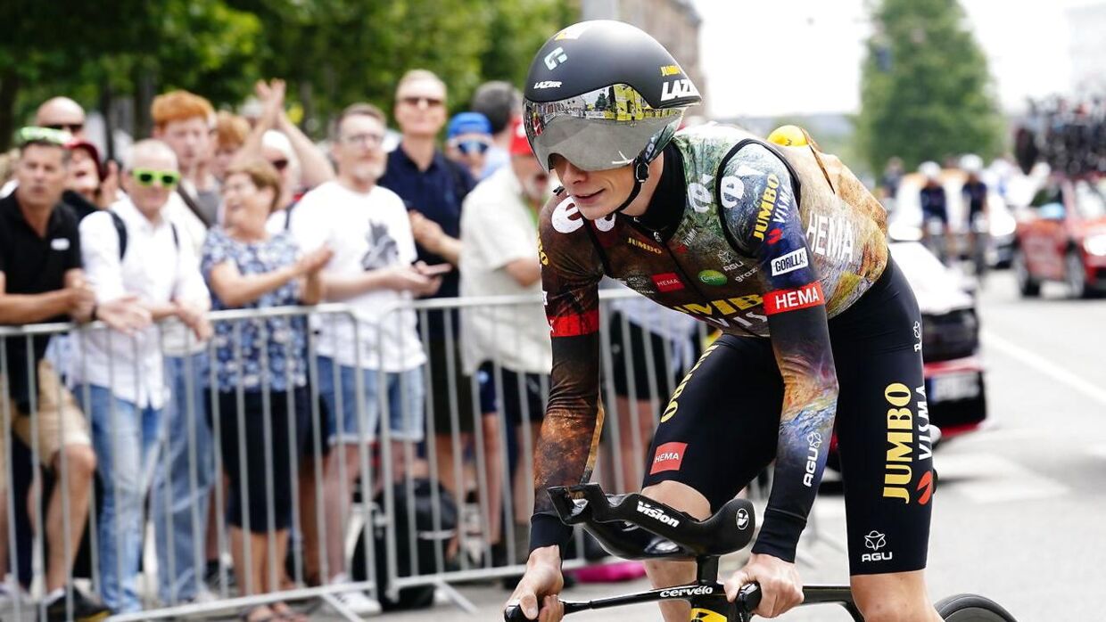 Jonas Vingegaard prøvekører første etape af Tour de France – i selveste København! Sallingboen har starttid 16:42, og spørgsmålet er, om han kan undgå det uvejr, der er på vej mod hovedstaden.