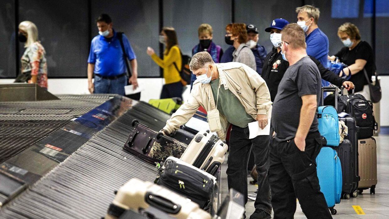 Mange rejsende må kigge forgæves efter deres kufferter, når bagagebåndet ruller i lufthavnen.