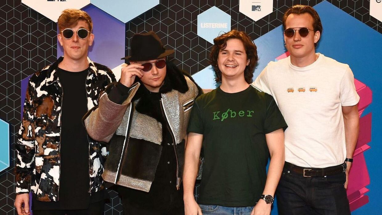 Lukas Graham til MTV Europe Music Awards i november 2016 i Rotterdam. Yderst til venstre ses Morten Ristorp, så Mark Falgren, Lukas Forchhammer og Magnus Larsson.