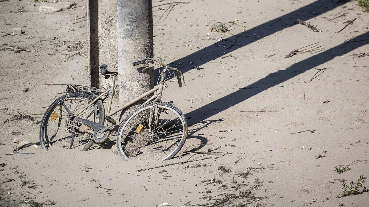 Denne cykel er kommet til syne i den hollandske by Lobiths havn i Rhinen på grund af den lave vandstand.