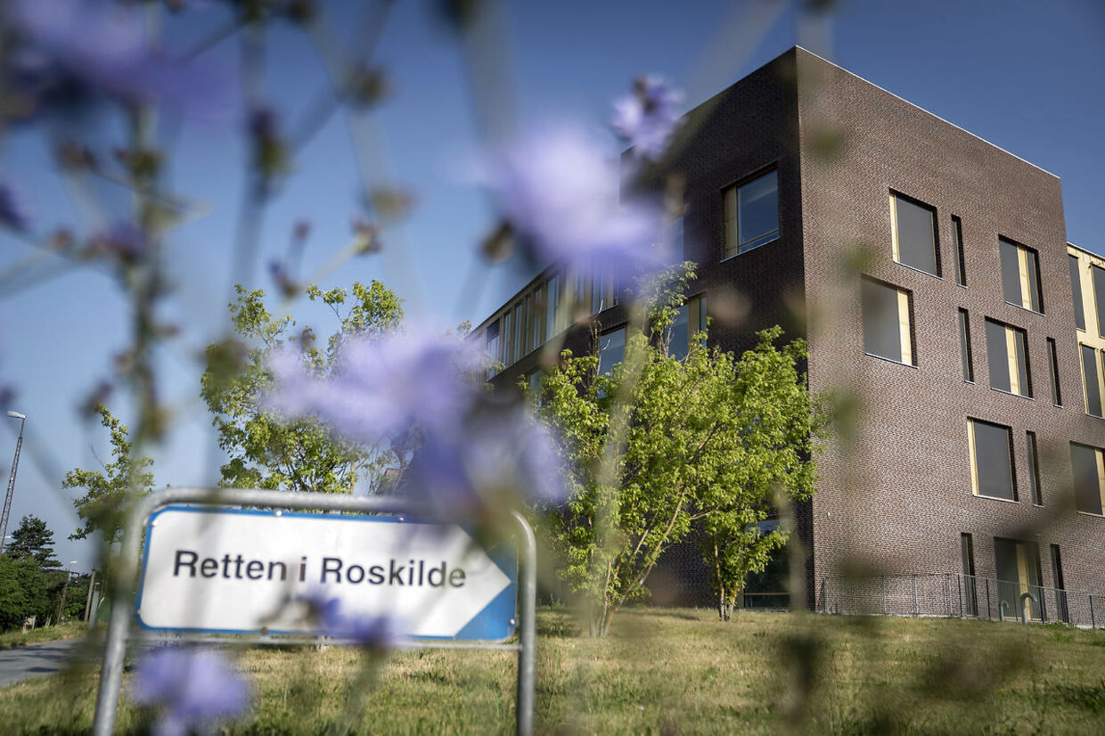 Retten i Roskilde har afsat 13 retsdage til at komme igennem den omfattende nævningesag mod en 47-årig dansk journalist, der er tiltalt for at have voldtaget og blufærdighedskrænket mindst 40 mindreårige børn.&nbsp; Arkivfoto.