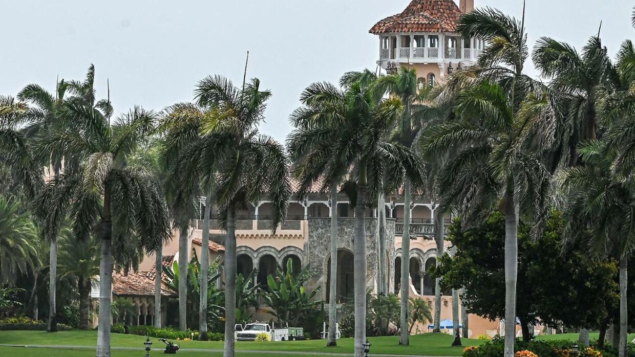 Donald Trumps palæ Mar-aLago fotograferet 9. august, mens FBI var i gang med at ransage ejendommen.