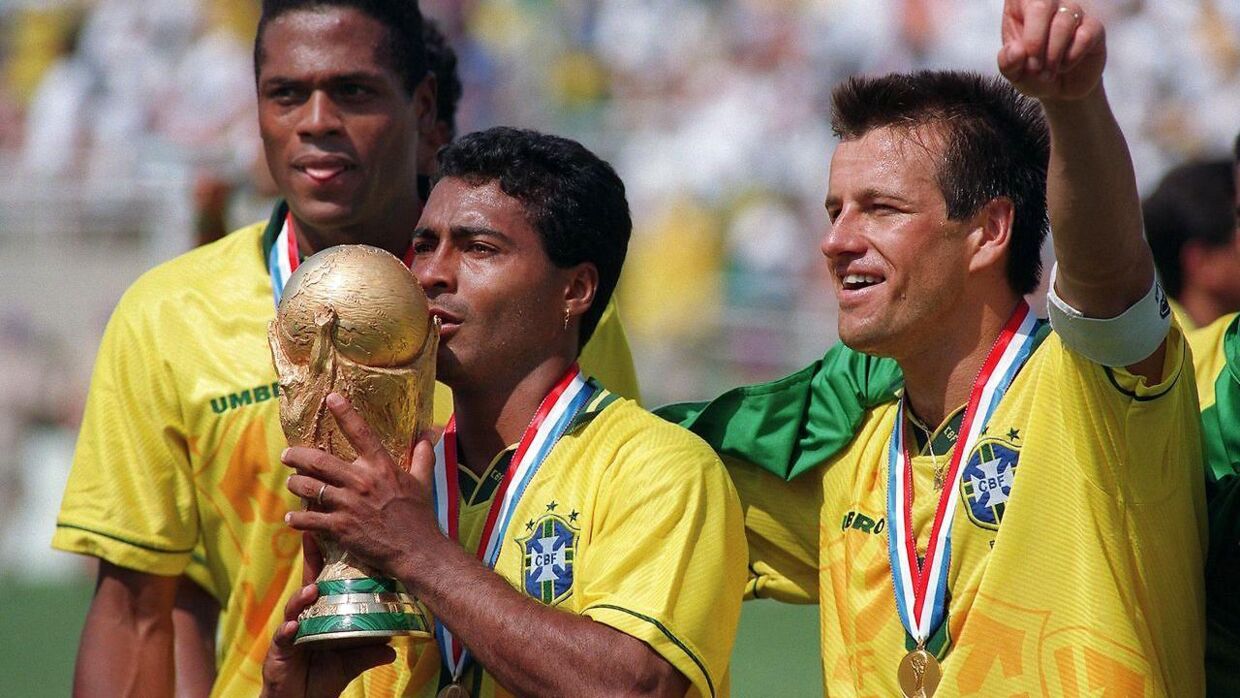 Romario (i midten) var med til at vinde VM i 1994 med Brasilien.
