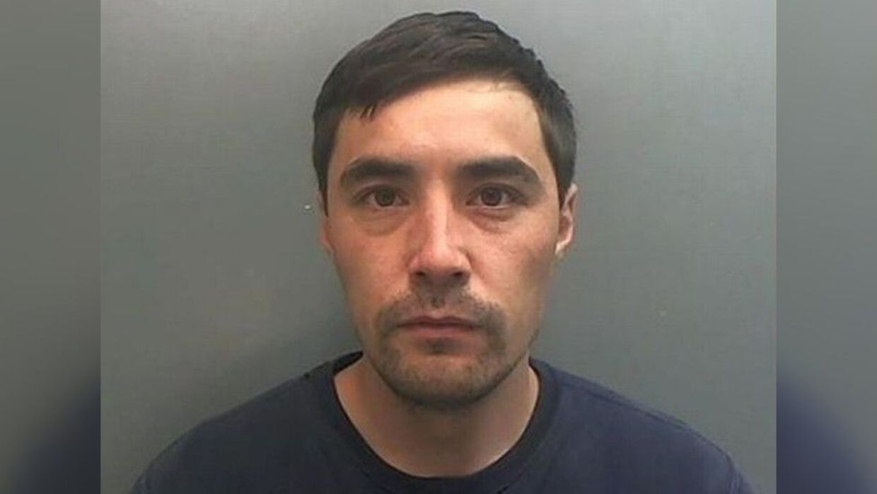 Her er manden, som en ukendt gerningsmand forsøgte at dræbe. Han er nu indlagt. Foto: Cheshire Police