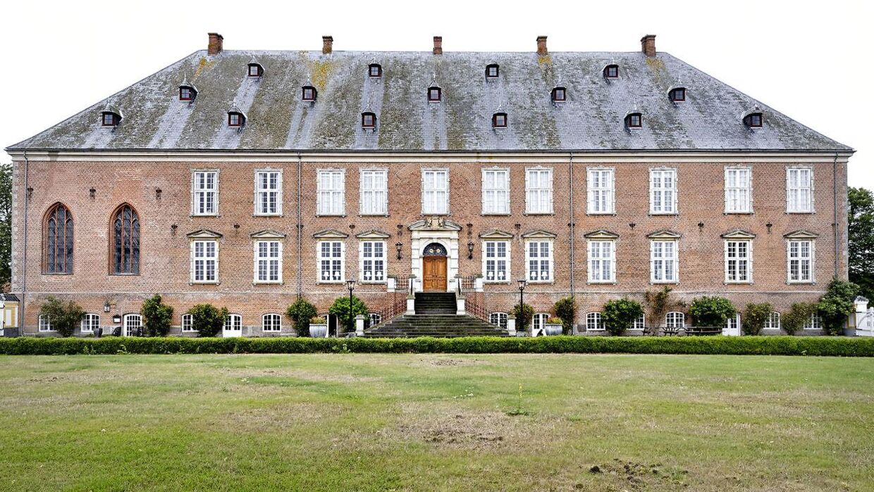 Valdemars Slot ligger i smukke omgivelser på Tåsinge.