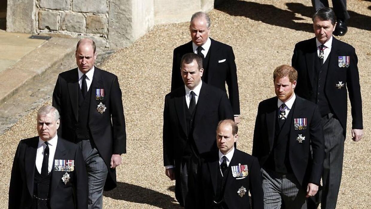 Ved prins Philips begravelse kom ingen i uniform. 
