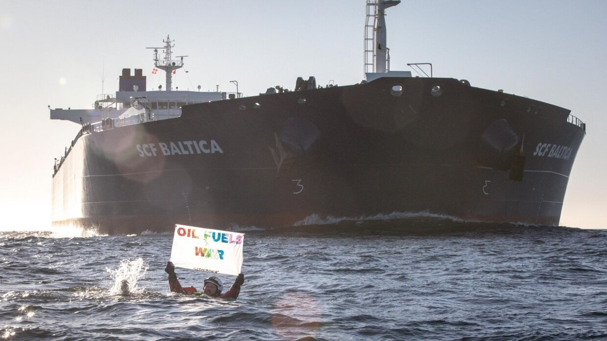 I starten af året prøvede Greenpeace at stoppe en russisk olietanker i dansk farvand. Will Rose/Greenpeace/Free