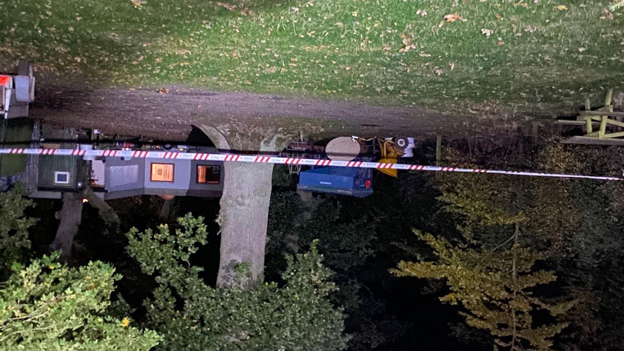 Den 30-årige kvinde og hendes lille datter blev tirsdag eftermiddag fundet dræbt i Næbskoven ved Præstø. Foto: Presse-fotos.dk