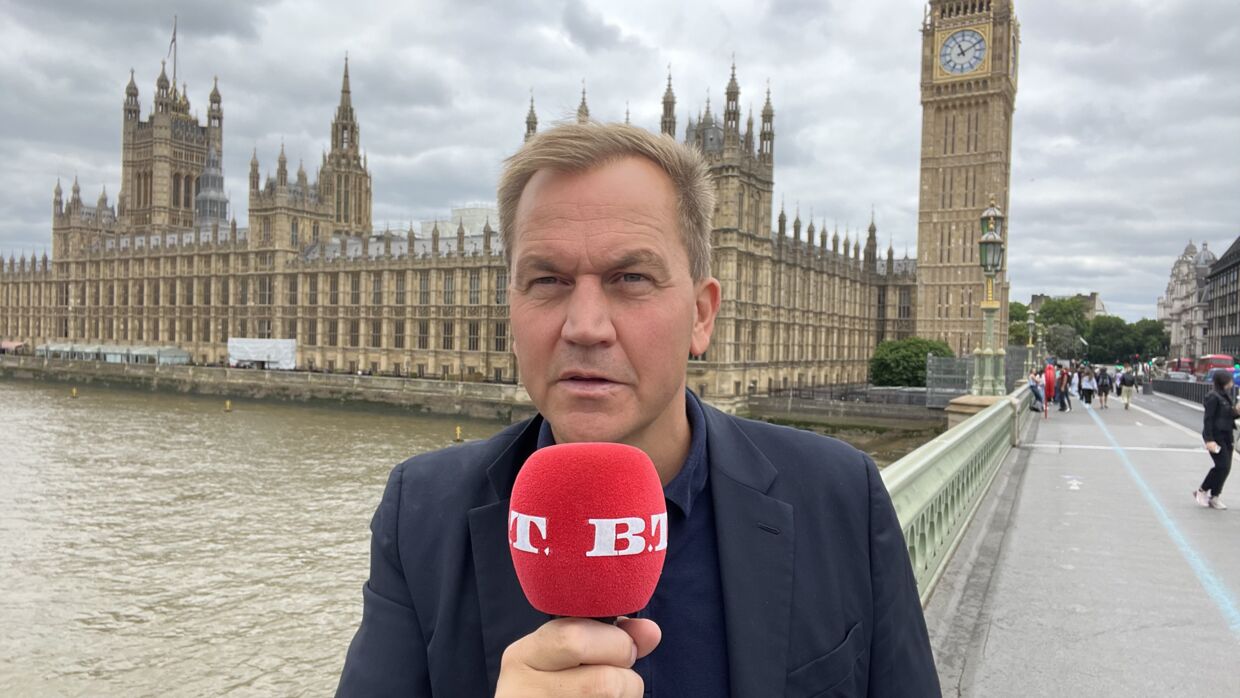 B.T.s internationale korrespondent, Jakob Illeborg, dækker den politiske krise i Storbritanniejn fra London.