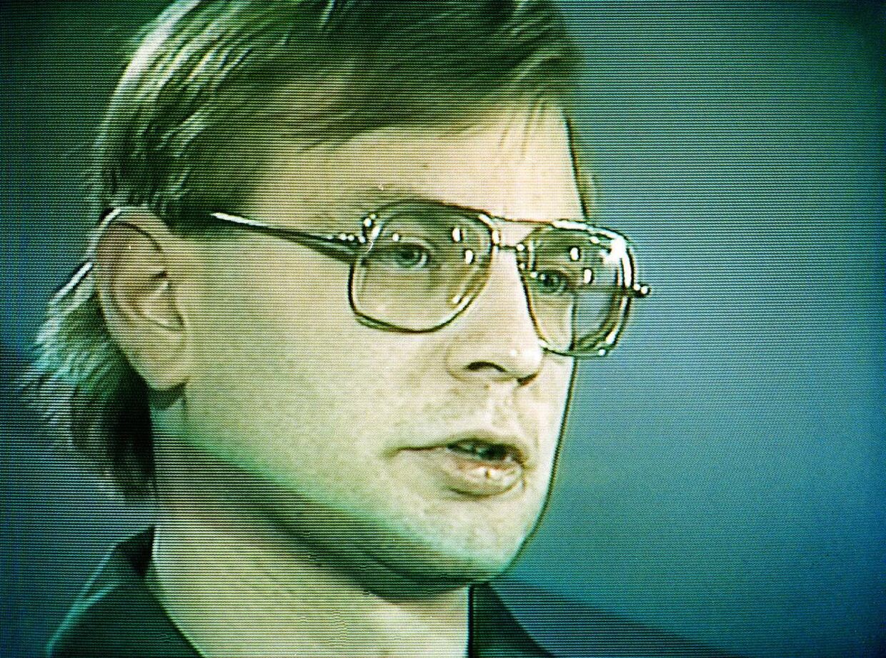 Jeffrey Dahmers karakteristiske briller er et varmt emne på sider sin ebay og Amazon.