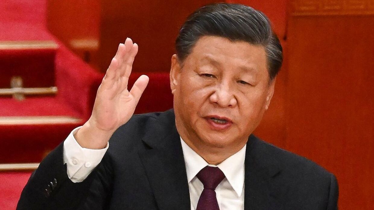 Den kinesisk præsident opår nærmest kejserstatus ved den lovændring, der sikre ham yderligere fem år ved magten. 