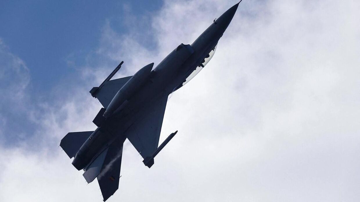 Arkivfoto af et belgisk F-16-fly under øvelsen 'Steadfast Noon' i oktober. 