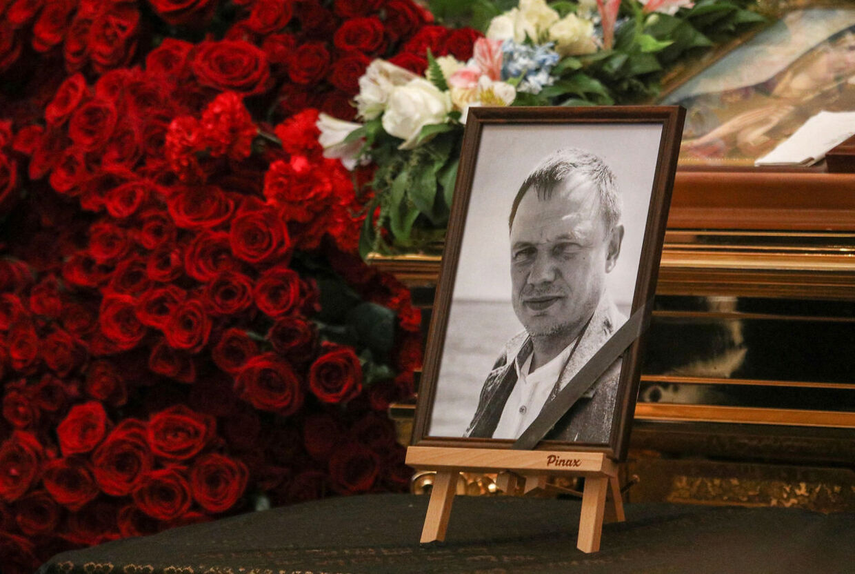 Den russisk indsatte viceguvenør Kirill Stremousov døde i en bilulykke samme dag, som Rusland trak sig fra byen Kherson. 
