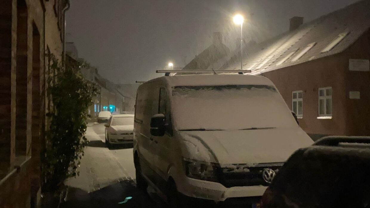 Der er allerede faldet en del sne på Bornholm natten til lørdag.