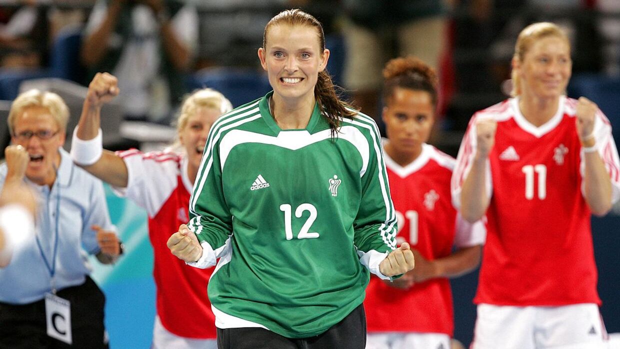 Karin Mortensen vandt flere medaljer med landsholdet. Herunder to OL-guld og et EM-guld.