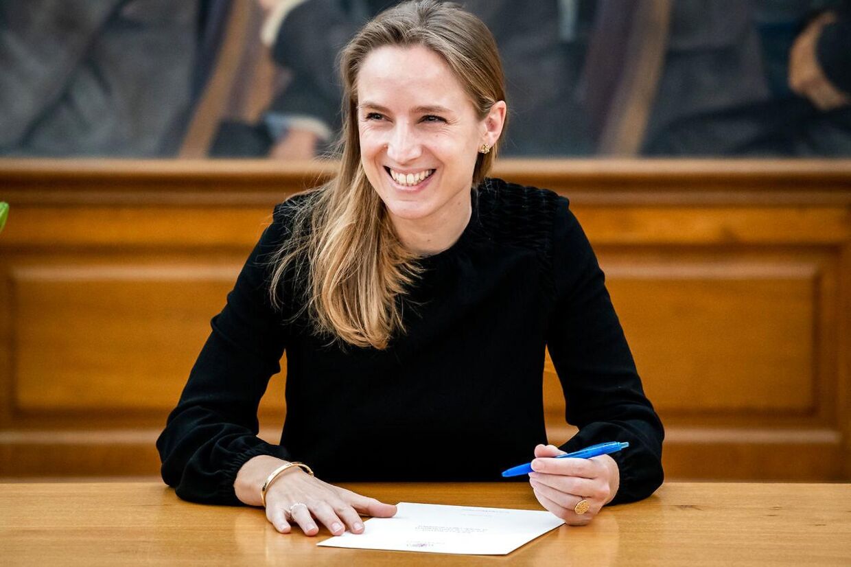 Theresa Scavenius er klimaordfører i Altternativet, men før hun blev det har hun været glad for både taxa- og flyture. Lidt for glad måske? 